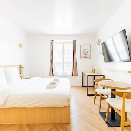 154 Luxueuse-etienne Marcel-chatelet-paris 3 Parigi